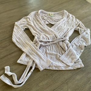 Alo yoga lot with Saturday & Sunday wrap